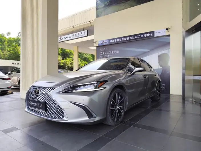 Lexus ES 2022 Model 300h Premium