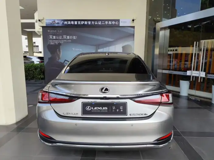 Lexus ES 2022 Model 300h Premium