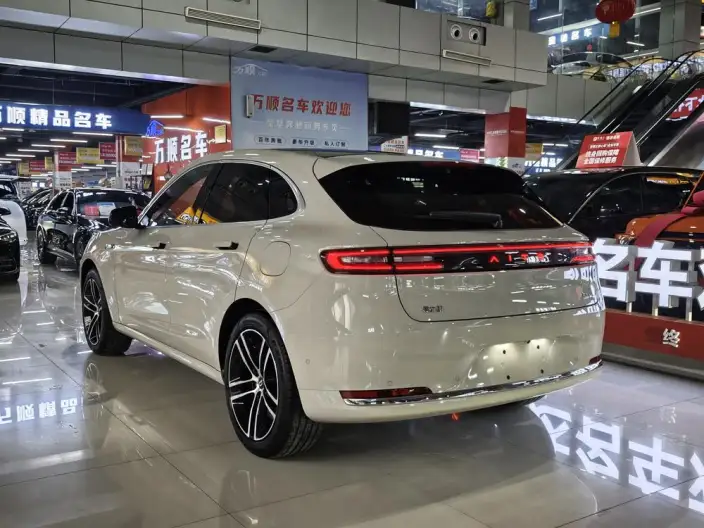 Aito M5 2025 Model Extended Range Ultra 4WD Edition