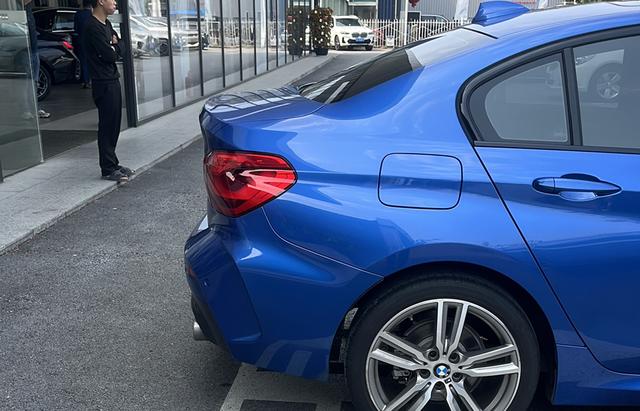 BMW 1 Series Модель 2020 года 125i Leading M Sports Set – фото 7