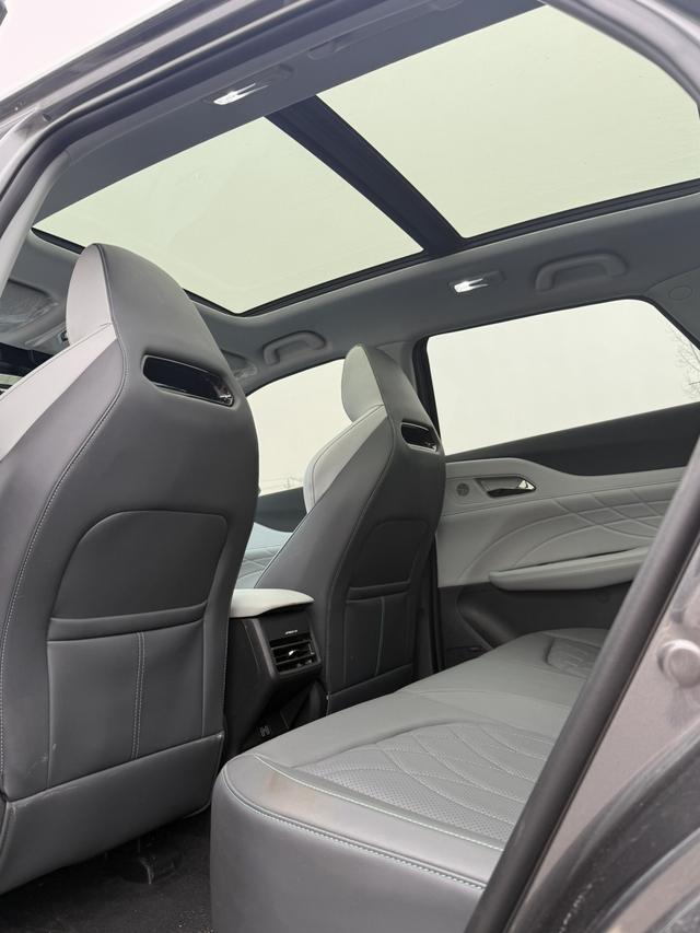 Changan UNI-Z PHEV 2024 Blue Whale iDD 125KM Excellence – фото 5