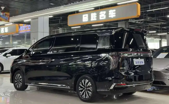 HONGQI HQ9 PHEV 2024 Model 4WD Business Edition