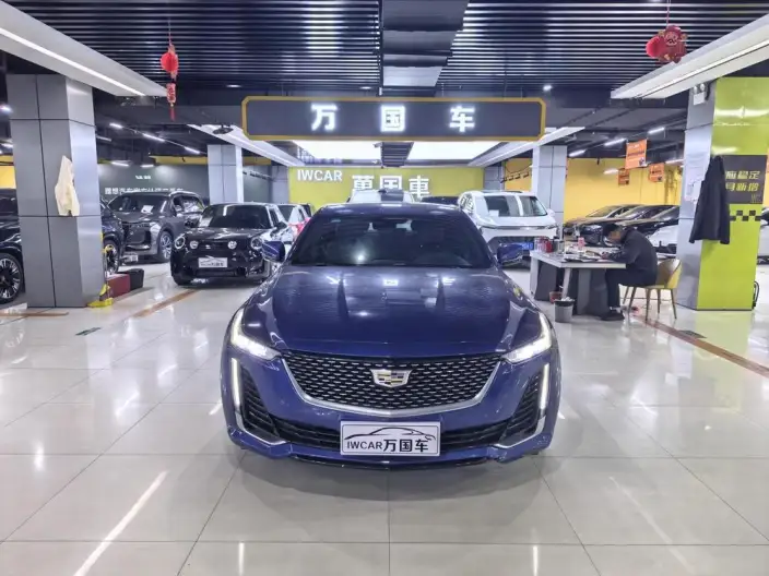 Cadillac CT5 2020 Model 28T Fashion Model