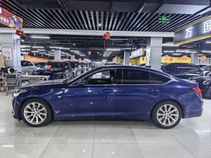 Cadillac CT5 2020 Model 28T Fashion Model