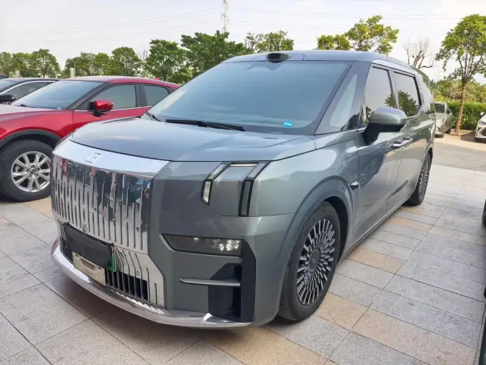 ZEEKR 009 2024 Model VI seat Executive Edition 4WD 108kWh