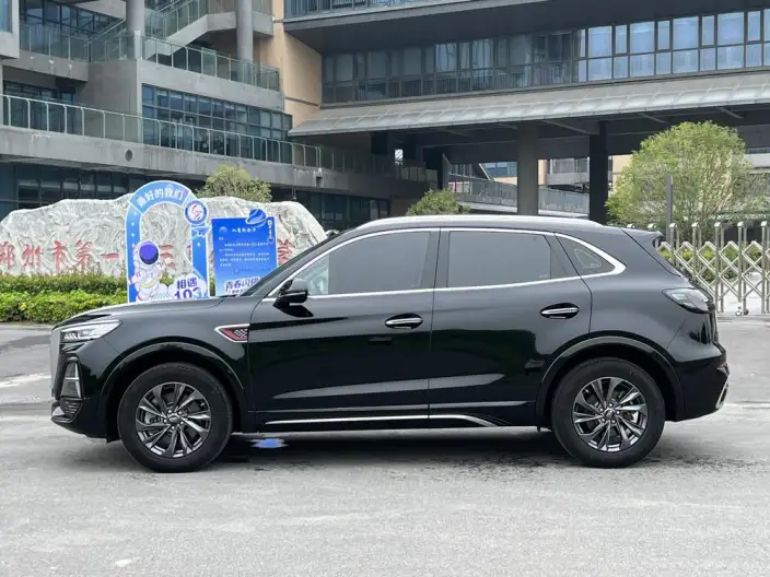 Hongqi HS5 2023 Model 2.0T Flag Xiang Pro Edition
