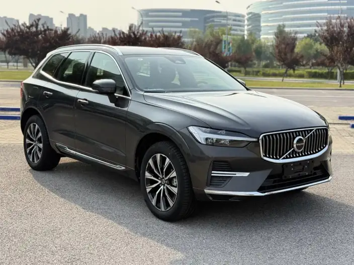 Volvo XC60 2025 Model B5 4WD Smart Range Deluxe Edition