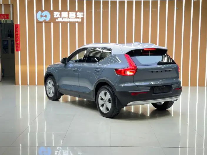 Volvo XC40 2020 Model T3 2WD Zhixing Fashion Edition