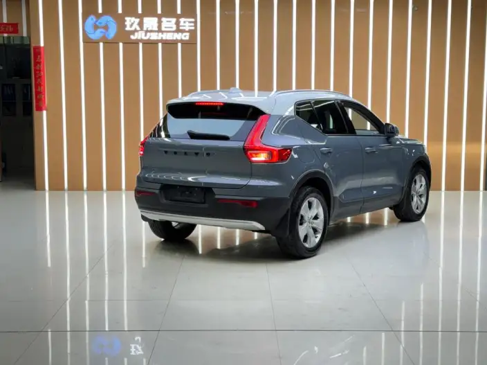 Volvo XC40 2020 Model T3 2WD Zhixing Fashion Edition