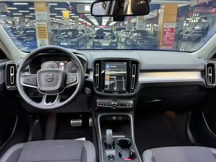 Volvo XC40 2020 Model T3 2WD Zhixing Fashion Edition