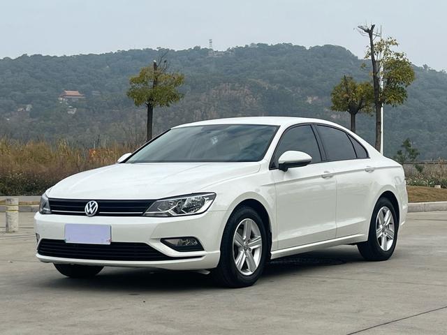 Volkswagen Lamando Модель 2018 года 230TSI DSG Fashion edition – фото 1
