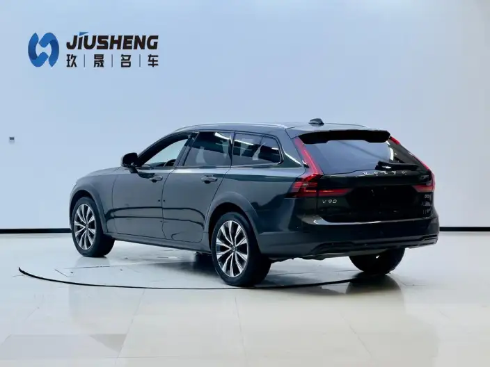 Volvo V90 2021 Model Cross Country B5 AWD Zhiyuan Edition