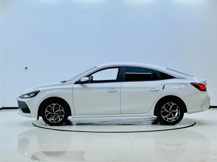 MG5 2023 Model Facelift 180DVVT Manual Youth Fashion Edition