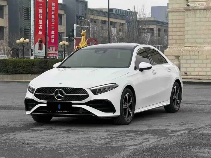Mercedes-Benz A-class 2024 Model A 200 L Fashion Edition