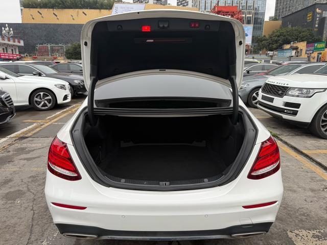 Mercedes-Benz E-Class 2019 E 260 L Sport – фото 7