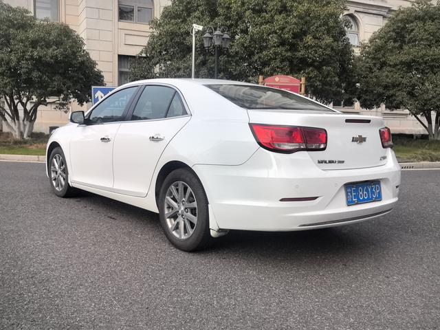 Chevrolet Malibu 2017 1.5T Automatic Luxury – фото 3