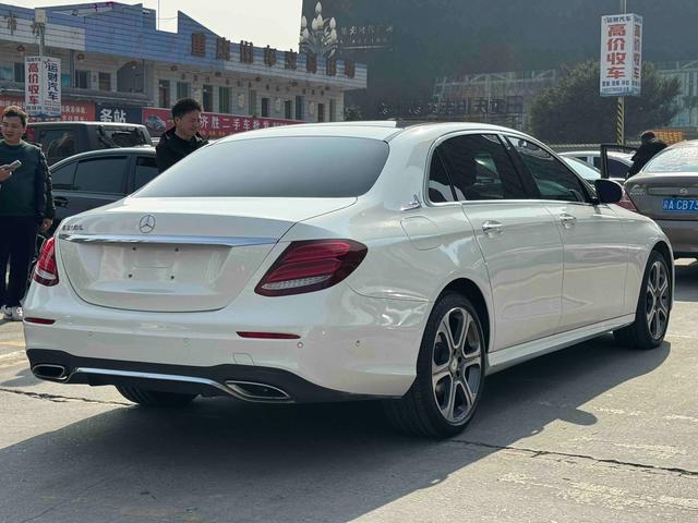 Mercedes-Benz E-Class 2017 E 300 L Sport Luxury – фото 5