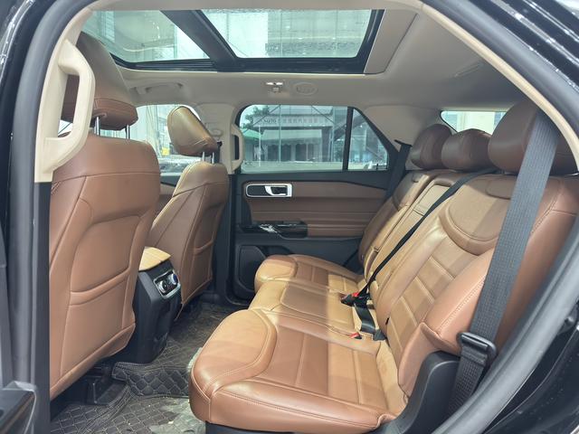 Ford Explorer 2023 EcoBoost 285 AWD Fashion Plus 7-seat – фото 10