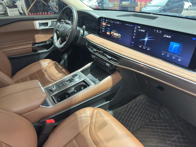 Ford Explorer 2023 EcoBoost 285 AWD Fashion Plus 7-seat – фото 11