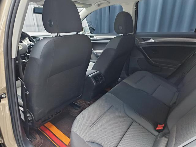 Volkswagen Golf 2016 230 TSI Automatic Comfort – фото 6
