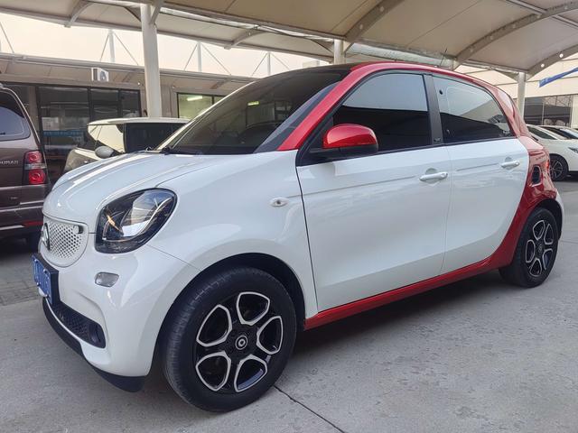 smart forfour 2018 0.9T 66kW Pioneer