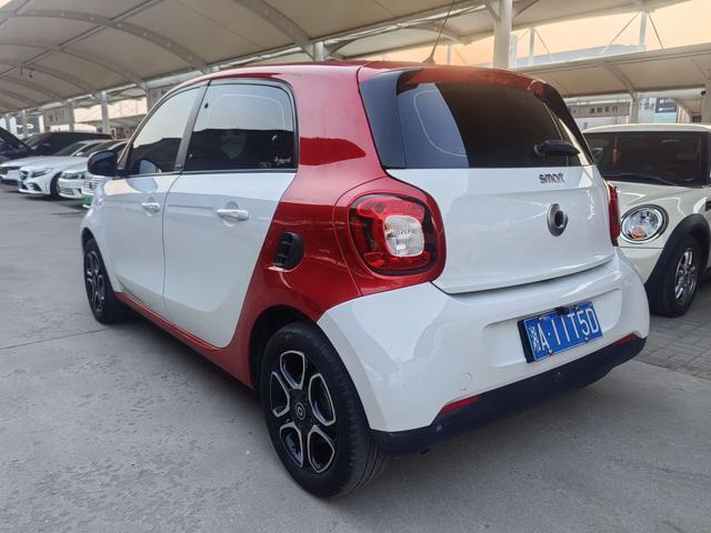 smart forfour 2018 0.9T 66kW Pioneer
