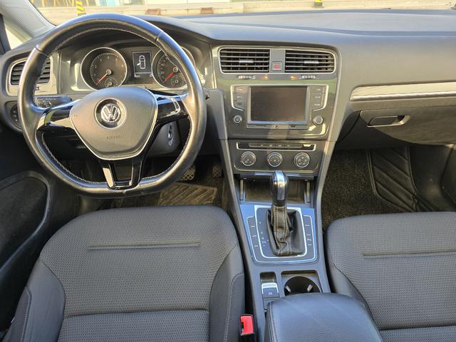 Volkswagen Golf 2017 230 TSI Automatic Comfort One Millionth Edition – фото 8