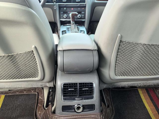 Audi A6L 2010 2.0 TFSI Automatic Base – фото 13
