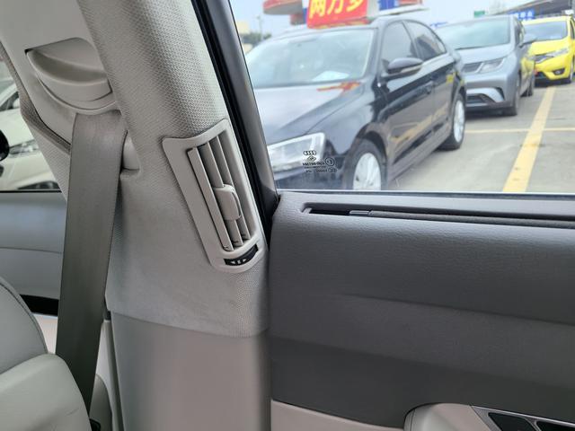 Audi A6L 2010 2.0 TFSI Automatic Base – фото 16