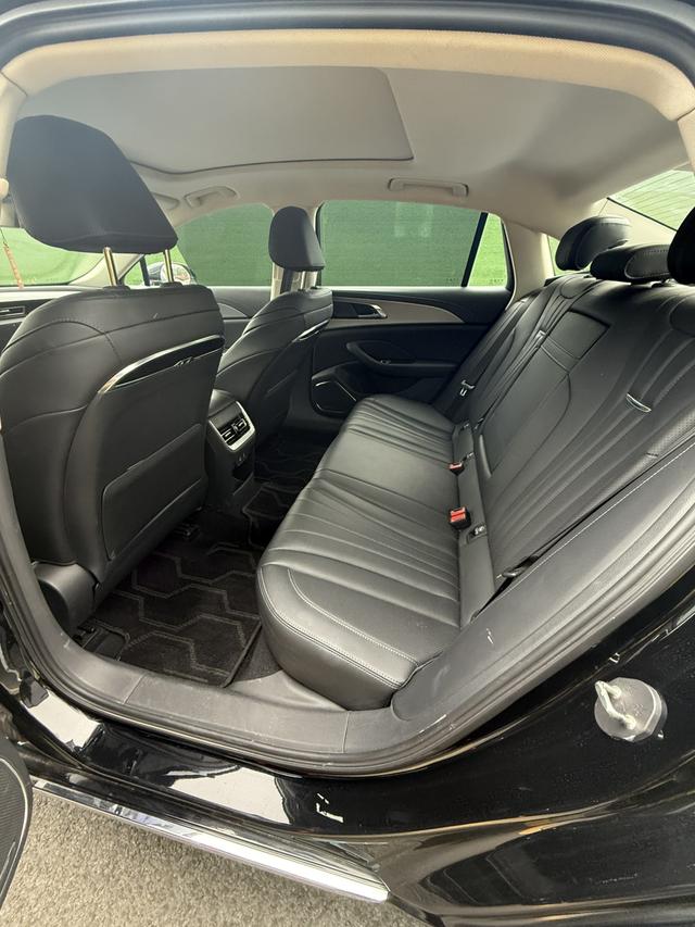 Hongqi H5 2023 1.5T DCT Smart Connect Flag Joy – фото 8