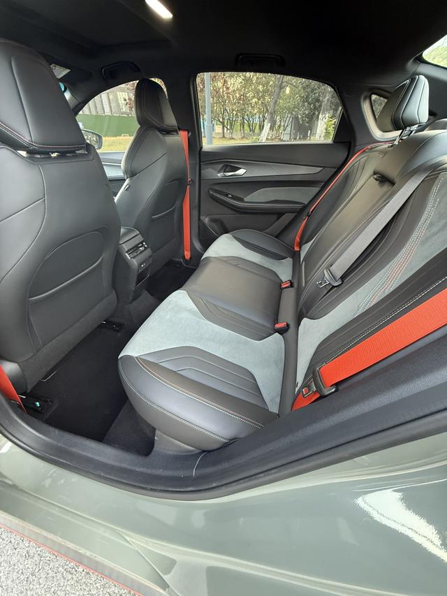 Geely Binrui 2022 Binrui COOL 1.5T DCT Thunder – фото 9