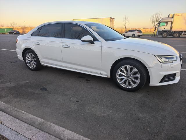 Audi A4L 2019 40 TFSI Entry China V – фото 3
