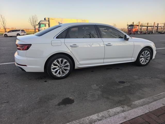 Audi A4L 2019 40 TFSI Entry China V – фото 4