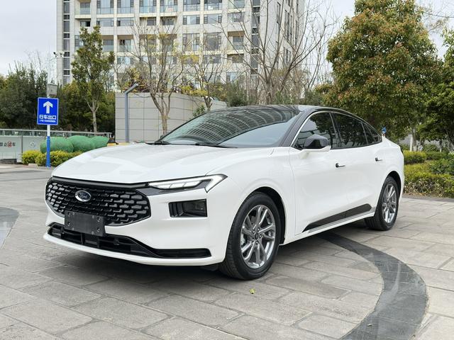 Ford Mondeo 2023 EcoBoost 245 Luxury – фото 1