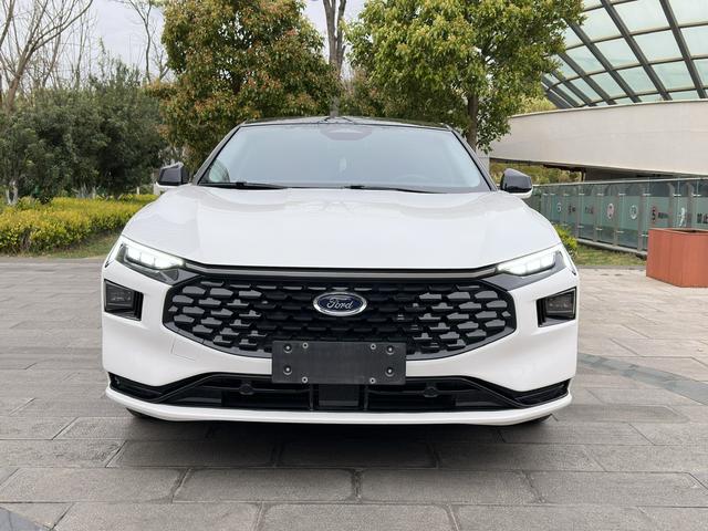 Ford Mondeo 2023 EcoBoost 245 Luxury – фото 3