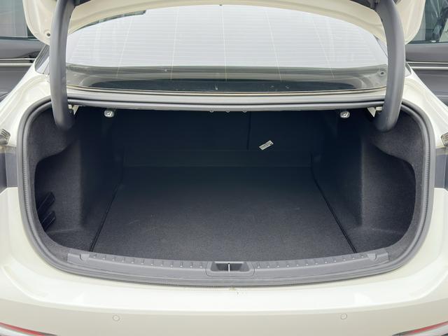 Ford Mondeo 2023 EcoBoost 245 Luxury – фото 9