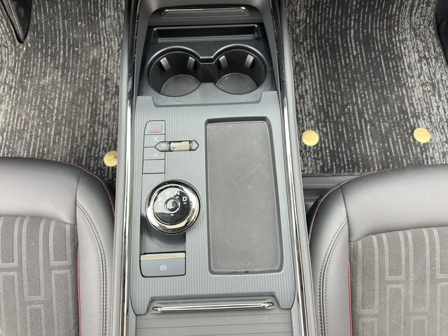 Ford Mondeo 2023 EcoBoost 245 Luxury – фото 16