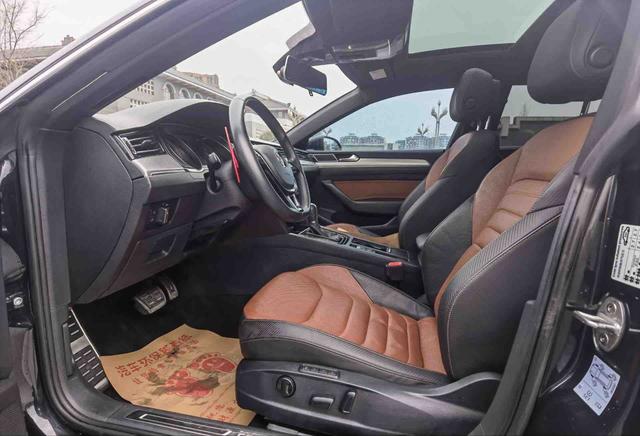 Volkswagen CC Модель 2019 года 330TSI Charm Style Edition National V – фото 8