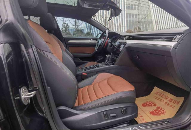 Volkswagen CC Модель 2019 года 330TSI Charm Style Edition National V – фото 11