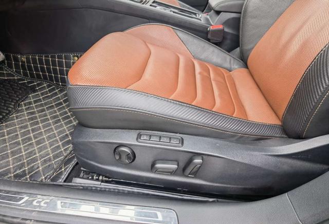 Volkswagen CC Модель 2019 года 330TSI Charm Style Edition National V – фото 17