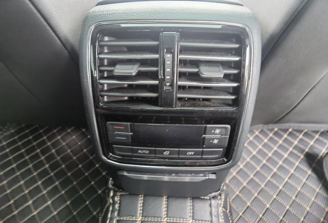 Volkswagen CC Модель 2019 года 330TSI Charm Style Edition National V – фото 24