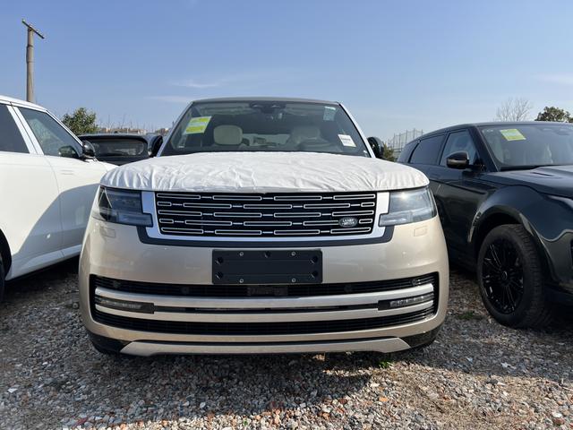 Range Rover 2026 модификация 3.0 L6 400PS AB Long axis Edition – фото 3