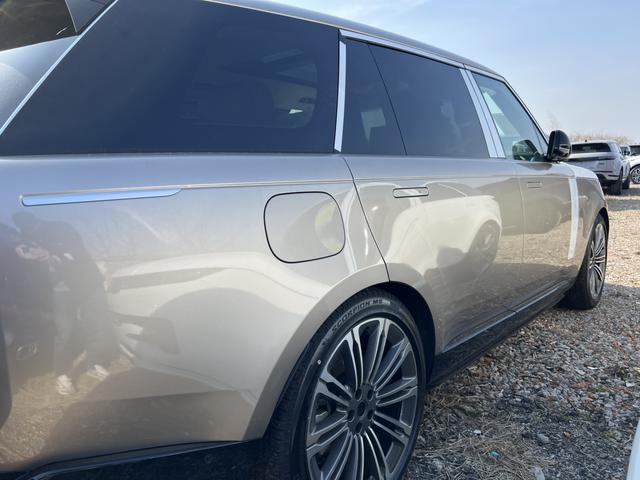 Range Rover 2026 модификация 3.0 L6 400PS AB Long axis Edition – фото 5