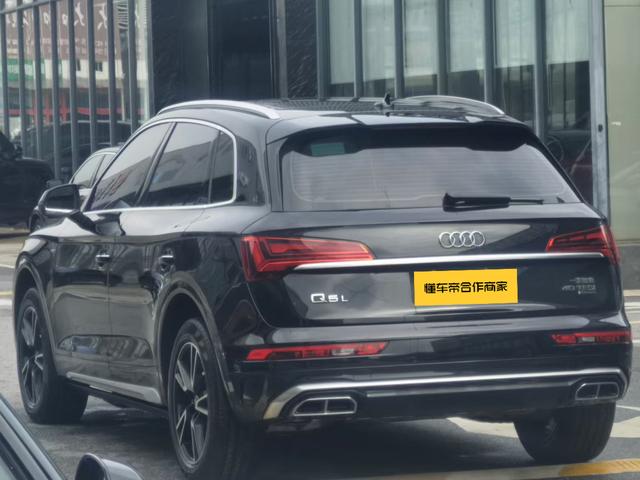 Audi Q5L 2024 модификация 40TFSI Fashion Dynamic – фото 7