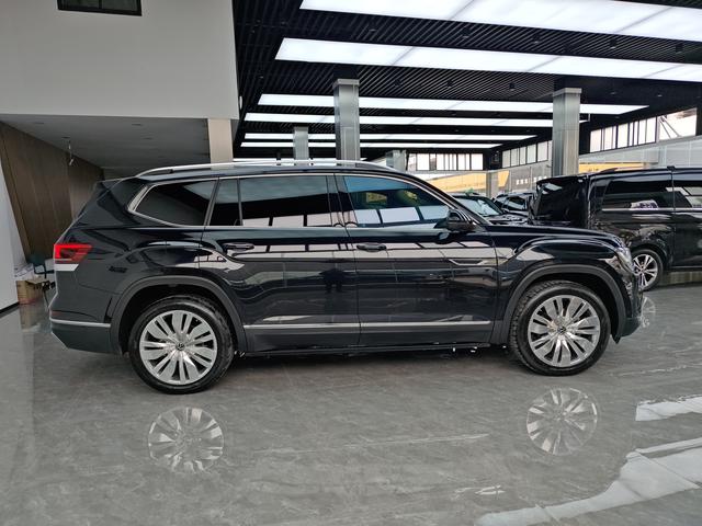 Volkswagen Teramont 2023 530 V6 4WD Premium Flagship Edition – фото 11