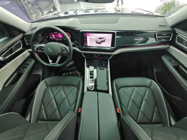 Volkswagen Teramont 2023 530 V6 4WD Premium Flagship Edition – фото 25