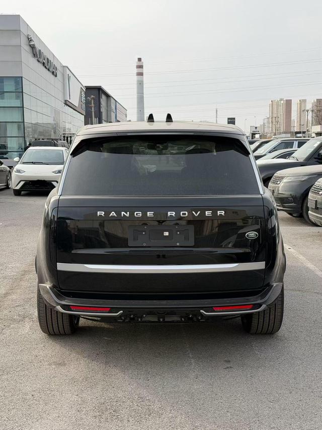 Range Rover 2026 модификация 3.0 L6 400PS AB Long axis Edition – фото 8