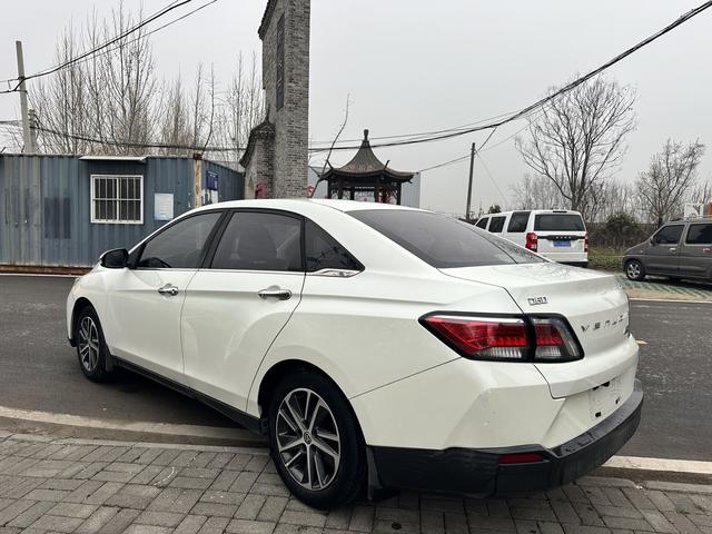 Venucia D60 Модель 2018 года 1.6L CVT Smart Connect Elite Edition – фото 7