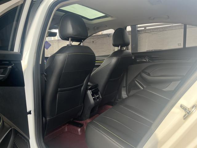 Roewe i5 2021 1.5L CVT Platinum Edition – фото 5