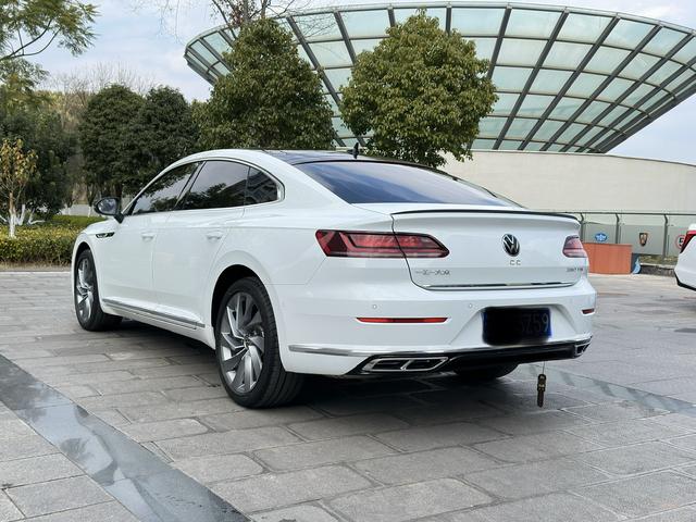 Volkswagen CC 2023 380TSI Capture the Eye Edition – фото 5